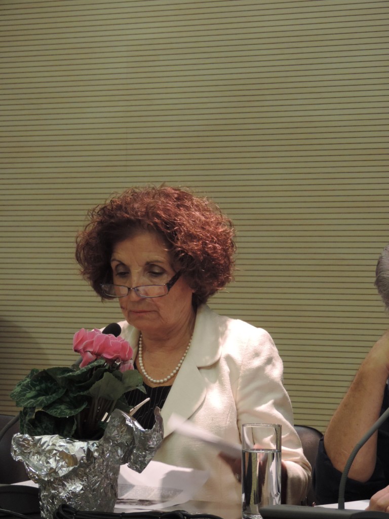 Λευκά στην κορυφή