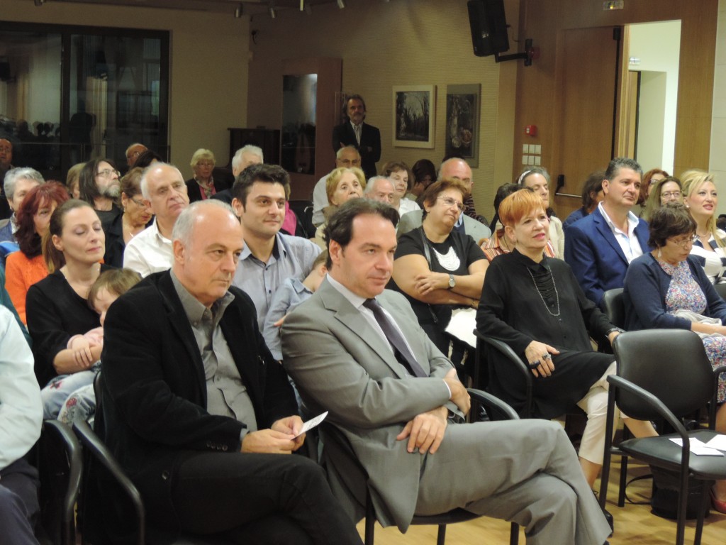 Γεωργία Κόμπου Με το μπουζούκι μου στο χέρι