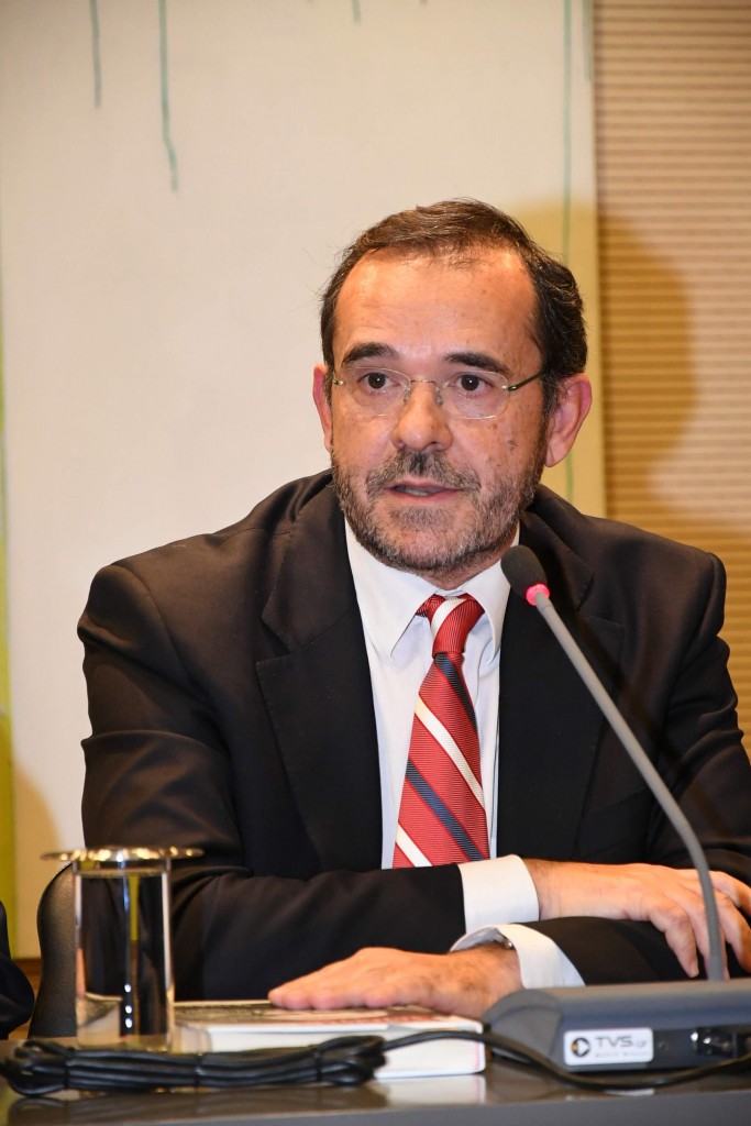 Πώς η ανάγκη γίνεται ιστορία