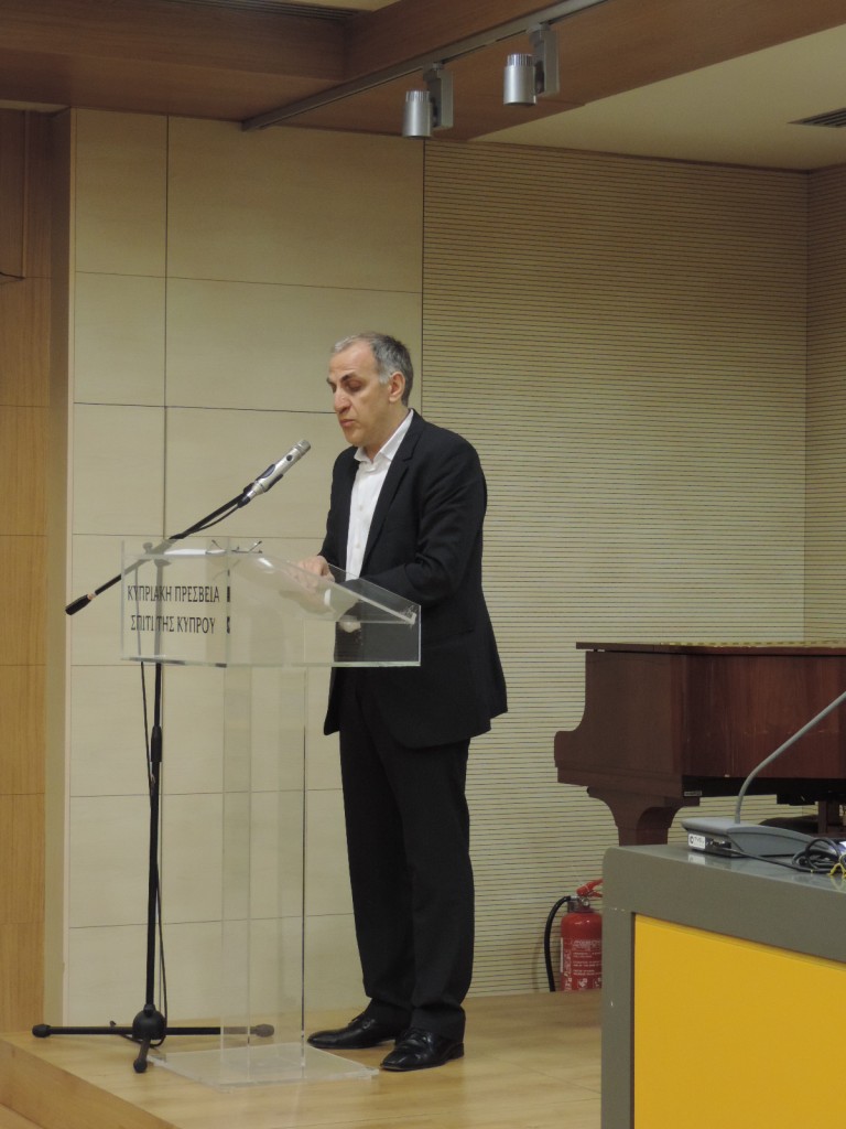 1099 κυπριακές παροιμίες και φράσεις