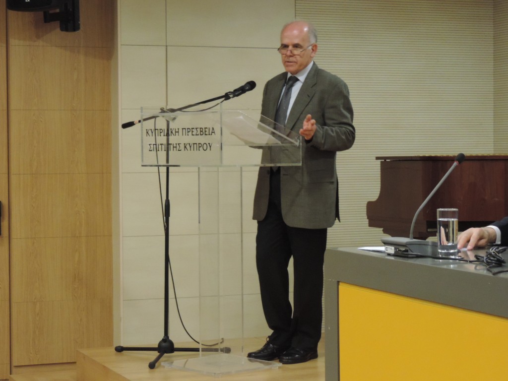 Ούτε μια μέρα χωρίς ποίηση Ο ποιητής Σπύρος Κοκκινάκης