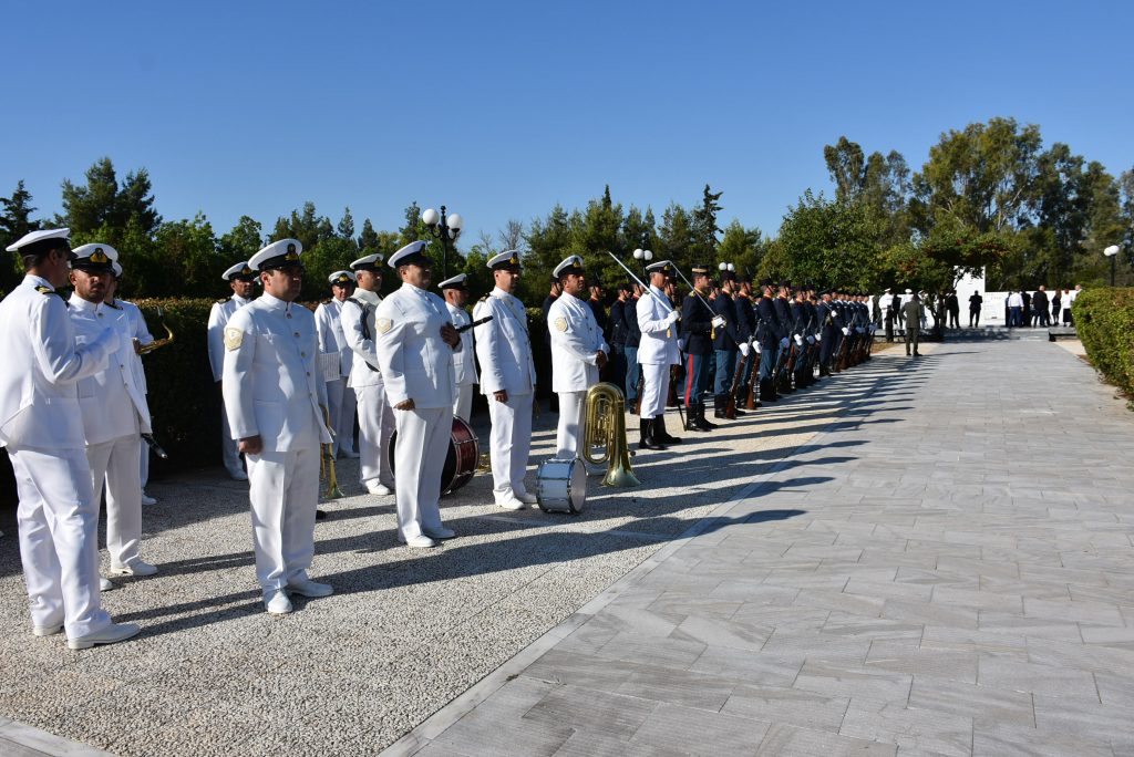 Επιμνημόσυνες δεήσεις και καταθέσεις στεφάνων