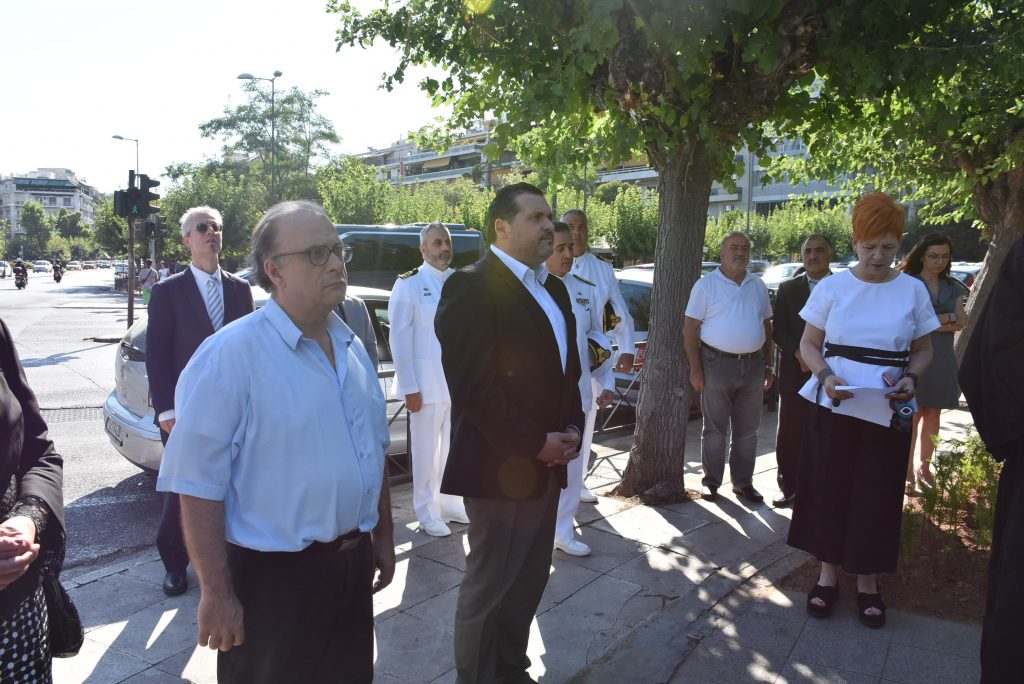 Επιμνημόσυνες δεήσεις και καταθέσεις στεφάνων