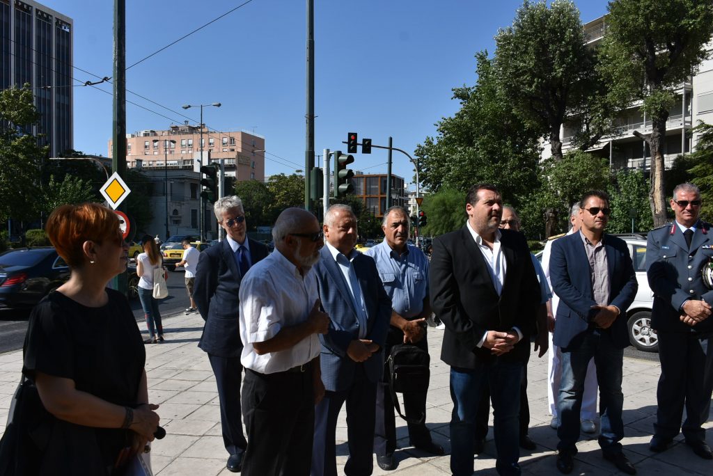 Επιμνημόσυνες δεήσεις και καταθέσεις στεφάνων