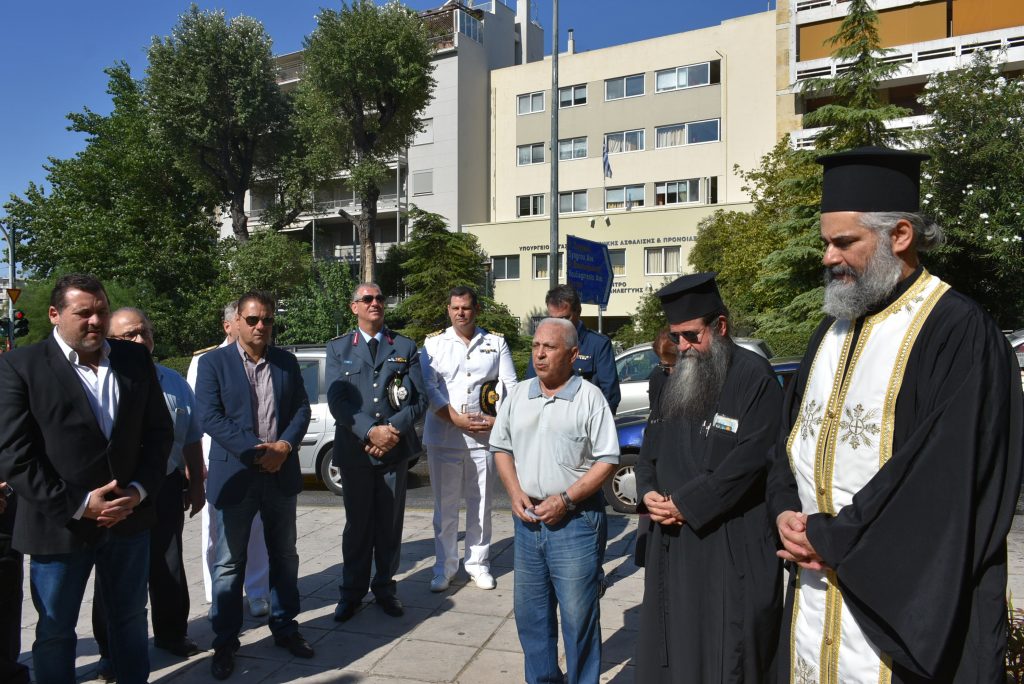 Επιμνημόσυνες δεήσεις και καταθέσεις στεφάνων