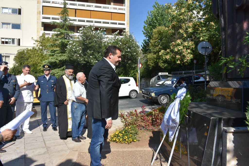 Επιμνημόσυνες δεήσεις και καταθέσεις στεφάνων