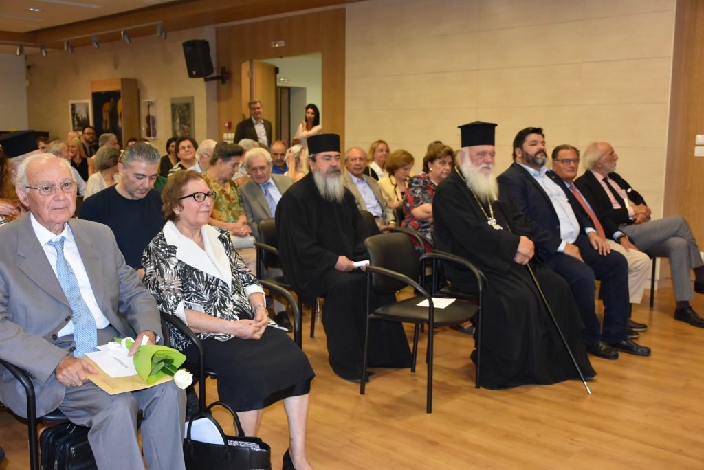 Στα μονοπάτια του χρέους