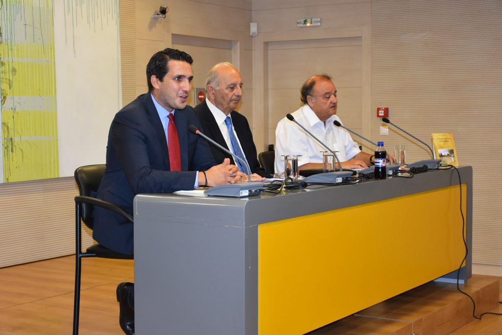 Στα μονοπάτια του χρέους