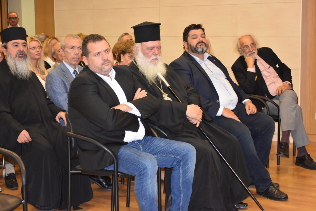 Στα μονοπάτια του χρέους