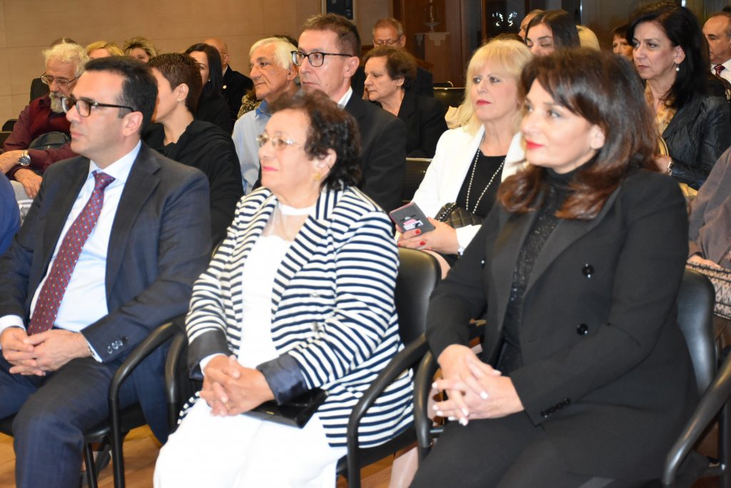 Η καρκιά τον νουν ν’ ακούει
