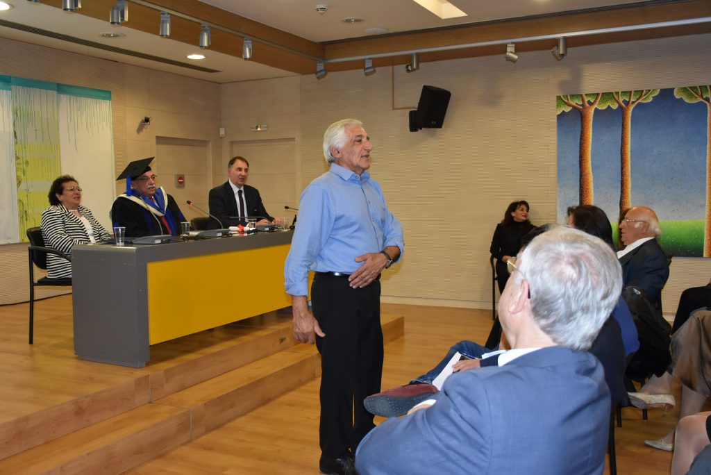 Η καρκιά τον νουν ν’ ακούει
