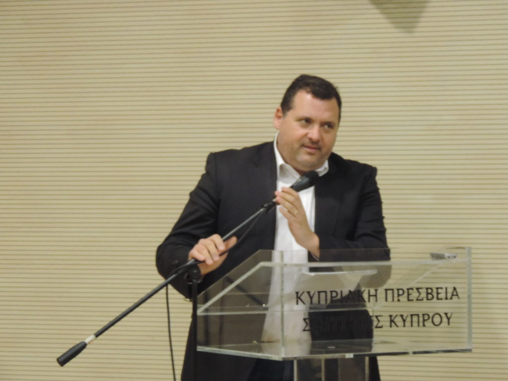 “Λευκόνοικο… της Μεσαρκάς καμάρι”