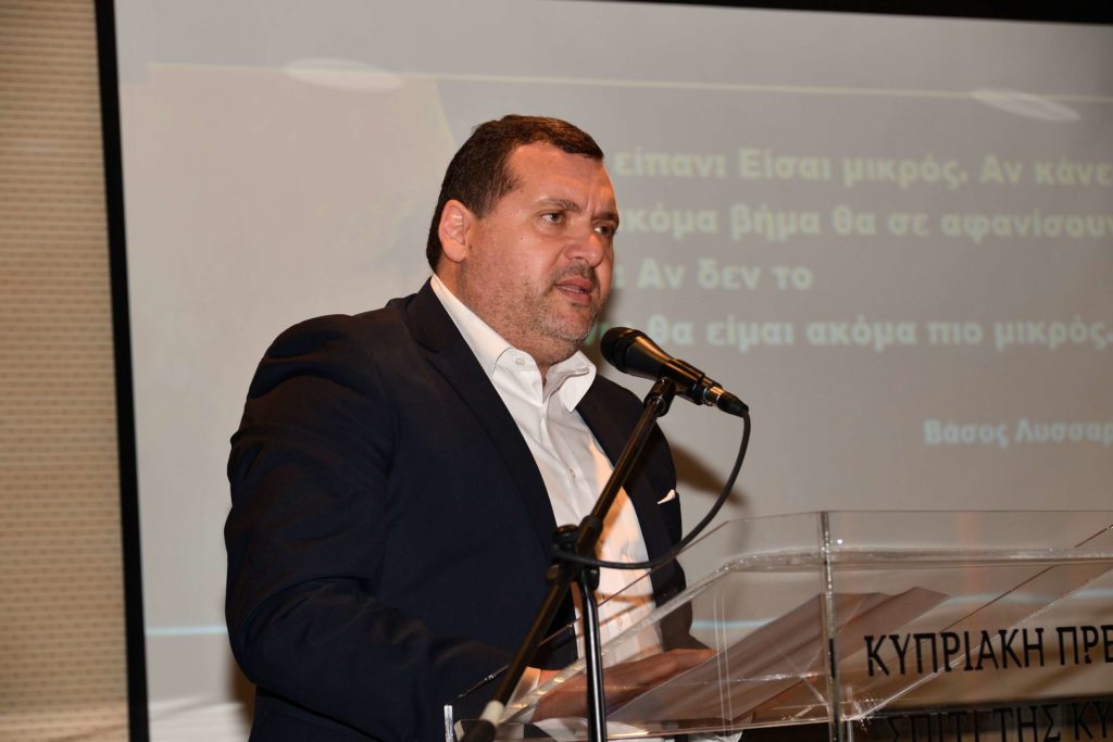 Ωδή στον Βάσο Λυσσαρίδη