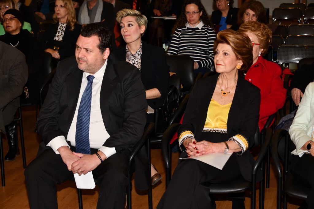 Γυναίκα της Κύπρου Ενός αιώνα διαδρομή