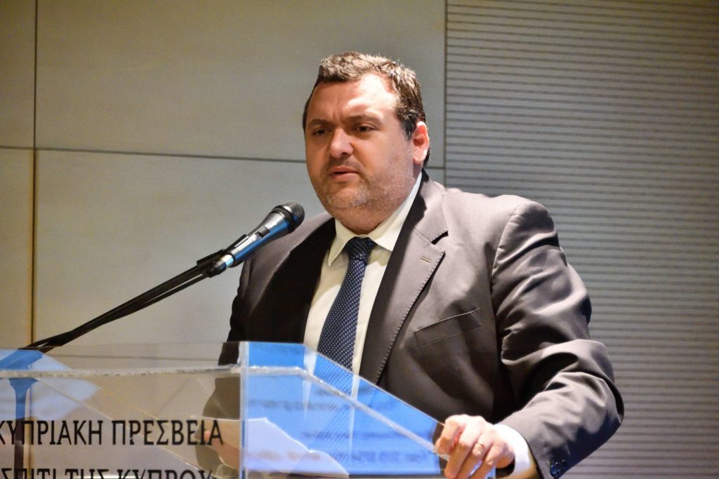 Γυναίκα της Κύπρου Ενός αιώνα διαδρομή