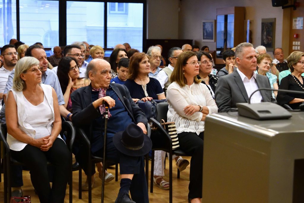 Η ζωή και το έργο του Νίκου Καββαδία μέσα από μια οικουμενική, πολιτισμική προοπτική