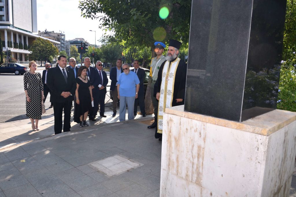 Επιμνημόσυνες Δεήσεις και καταθέσεις στεφάνων