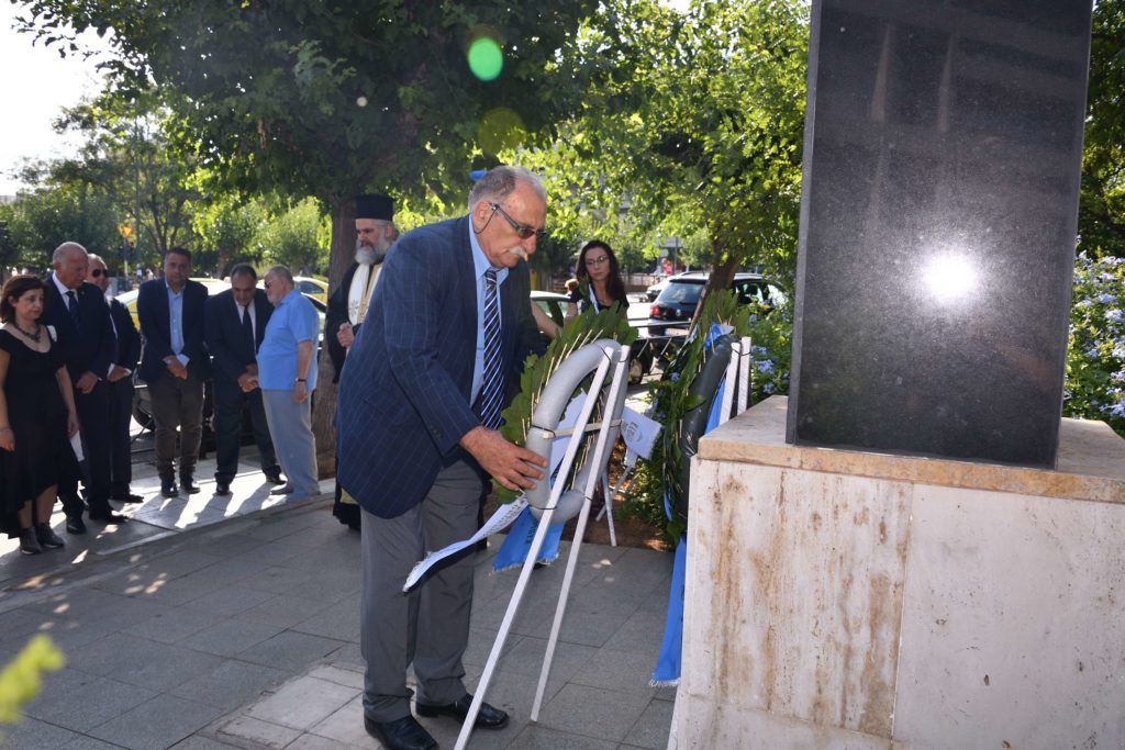 Επιμνημόσυνες Δεήσεις και καταθέσεις στεφάνων