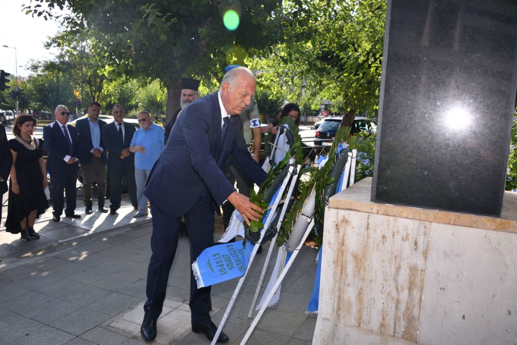 Επιμνημόσυνες Δεήσεις και καταθέσεις στεφάνων