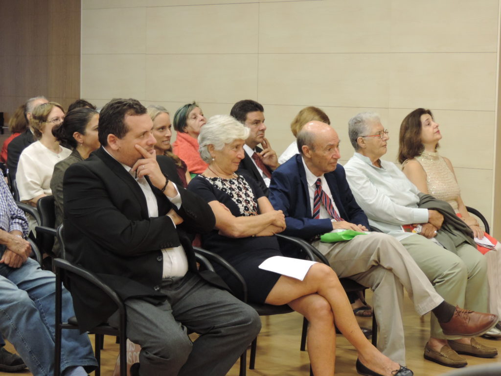 Περπατώντας στις όχθες του Πεδιαίου ποταμού