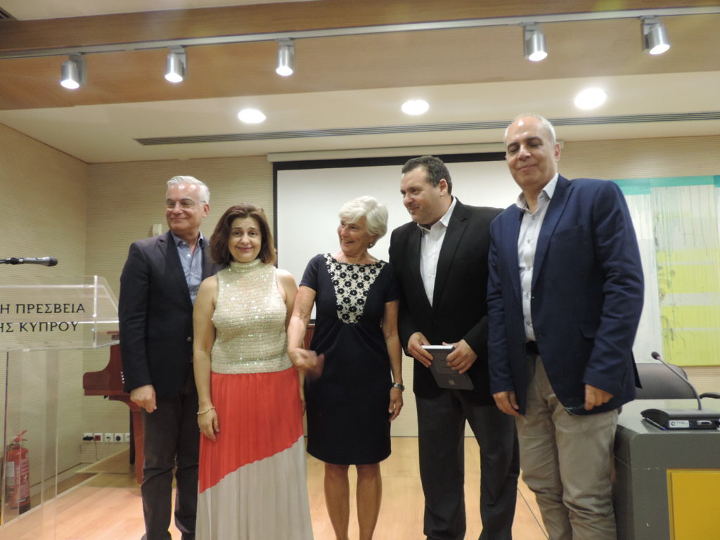 Περπατώντας στις όχθες του Πεδιαίου ποταμού