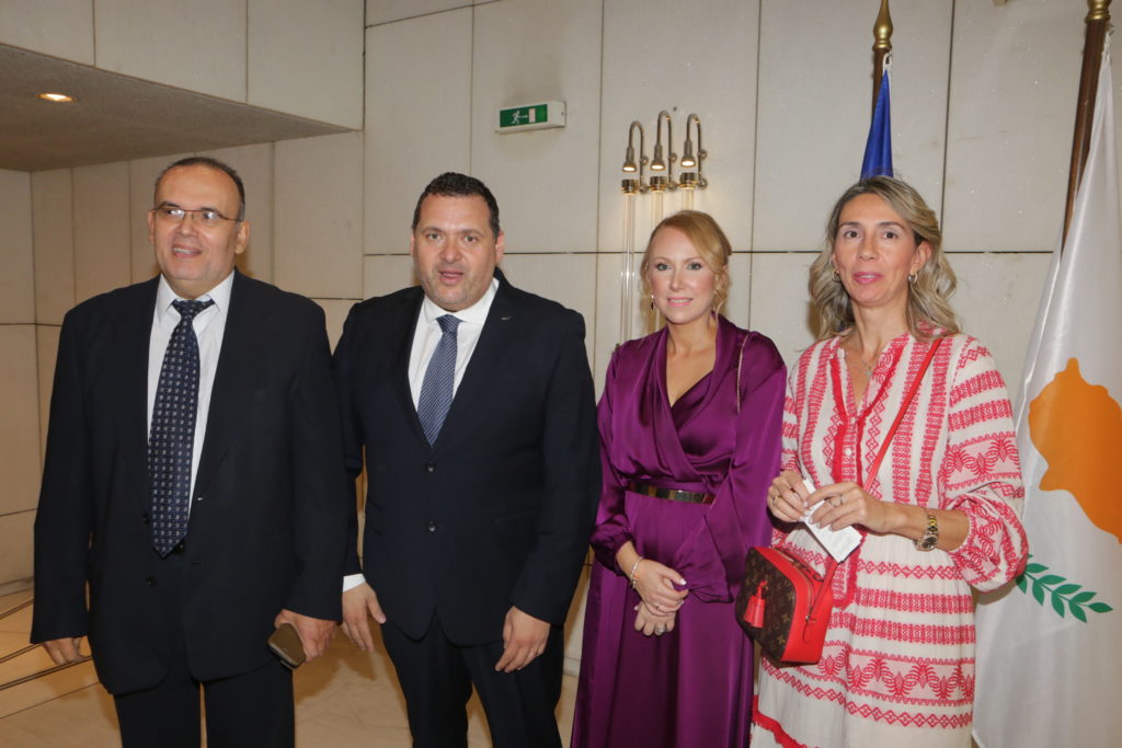 Συναυλία “Περί της ακριβής χώρας…”