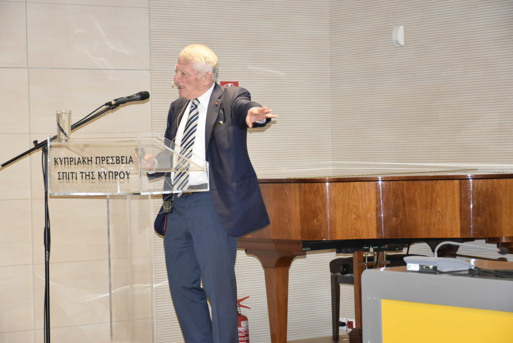 Διάλεξη με θέμα: The first 10˙ᵌᵒs του Δημήτρη Νανόπουλου