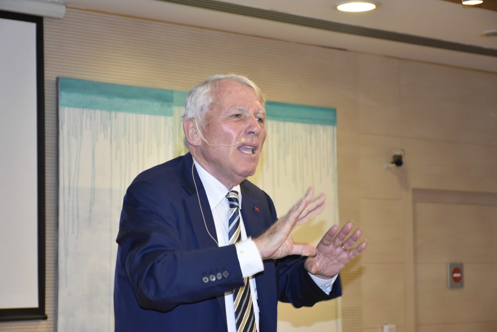 Διάλεξη με θέμα: The first 10˙ᵌᵒs του Δημήτρη Νανόπουλου