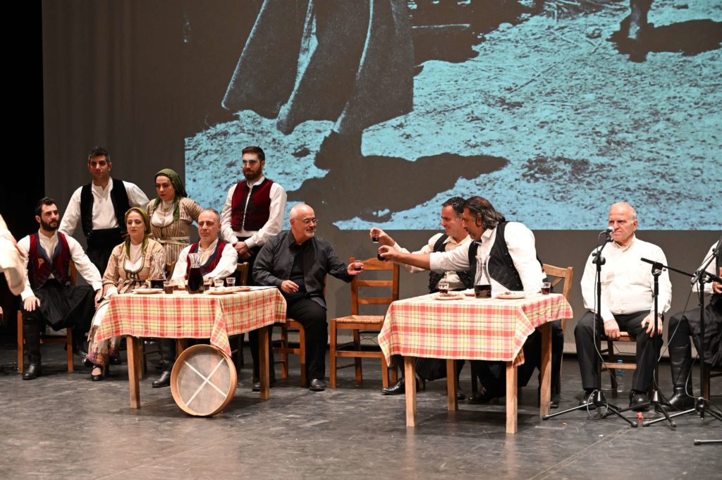 Οι Κυπριακοί Παραδοσιακοί Χοροί στον Τόπο και τον Χρόνο