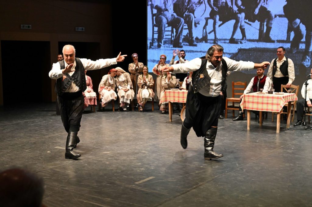 Οι Κυπριακοί Παραδοσιακοί Χοροί στον Τόπο και τον Χρόνο