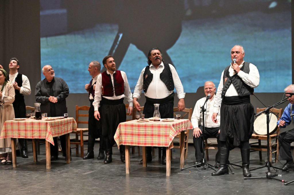 Οι Κυπριακοί Παραδοσιακοί Χοροί στον Τόπο και τον Χρόνο