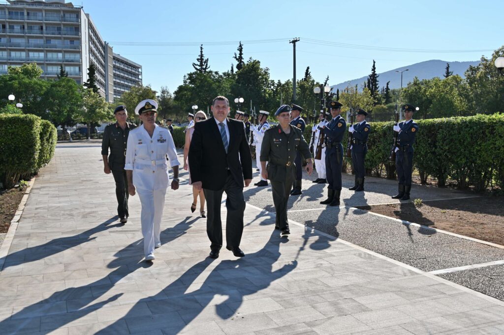 Επιμνημόσυνες Δεήσεις και Καταθέσεις Στεφάνων