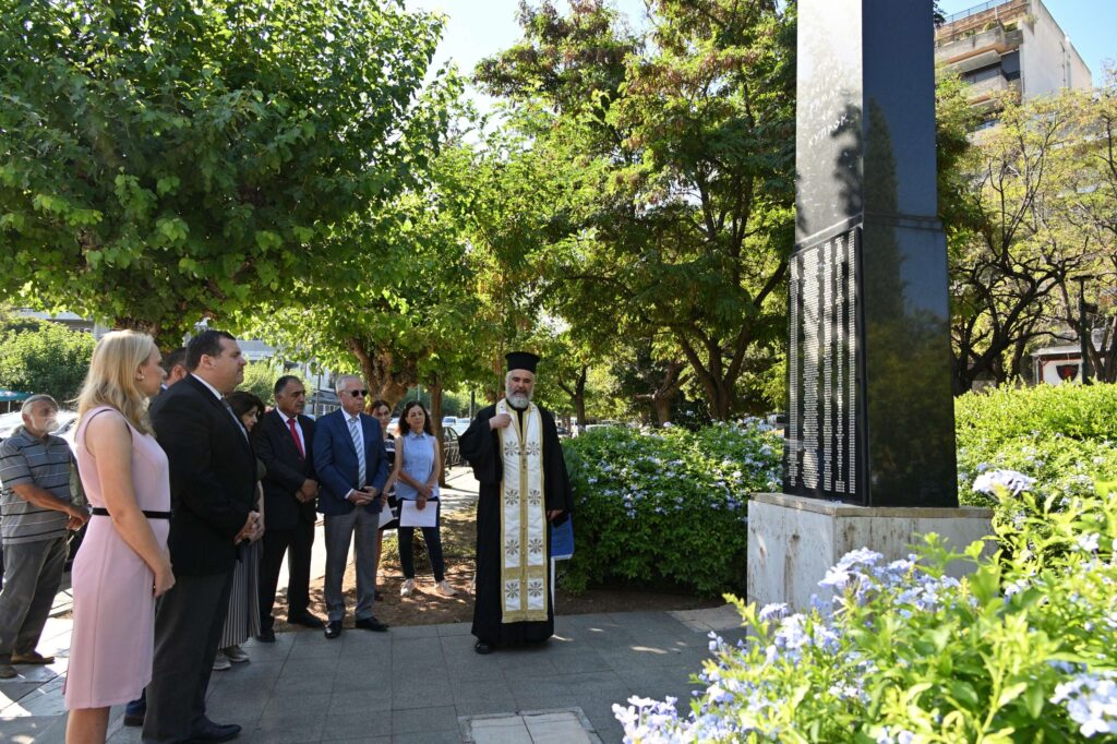 Επιμνημόσυνες Δεήσεις και Καταθέσεις Στεφάνων