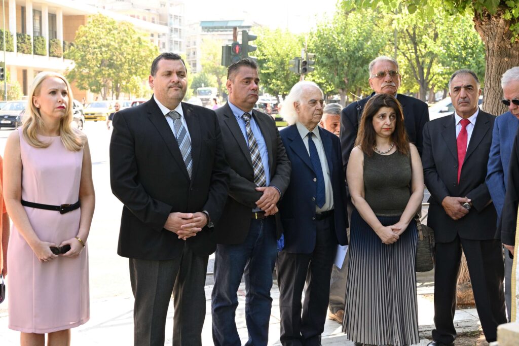 Επιμνημόσυνες Δεήσεις και Καταθέσεις Στεφάνων