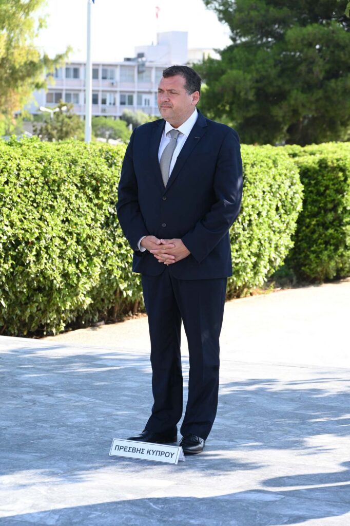 Επιμνημόσυνες Δεήσεις και Καταθέσεις Στεφάνων