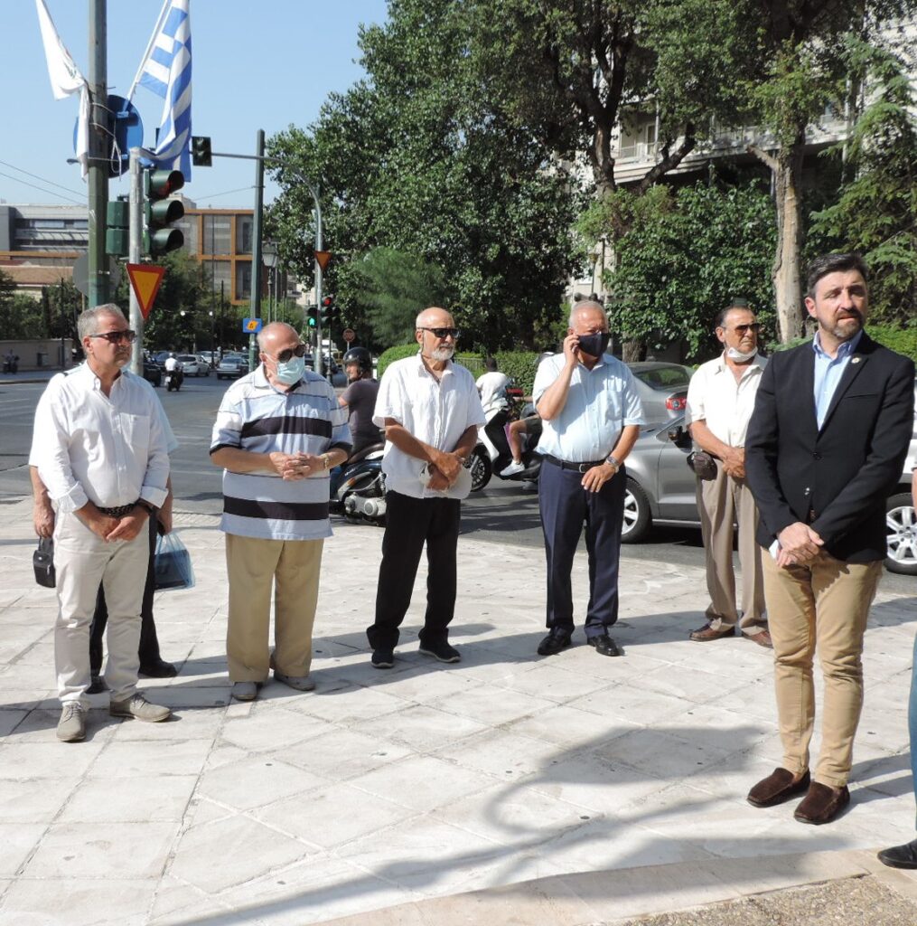 Επιμνημόσυνες Δεήσεις και Καταθέσεις Στεφάνων
