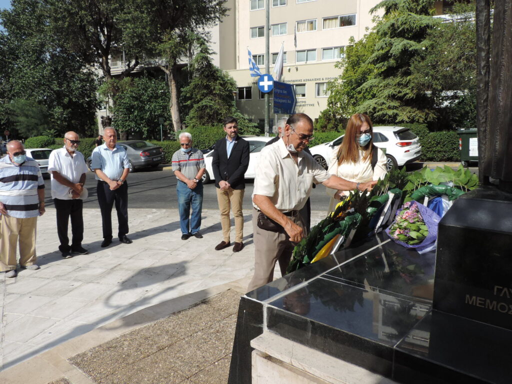 Επιμνημόσυνες Δεήσεις και Καταθέσεις Στεφάνων