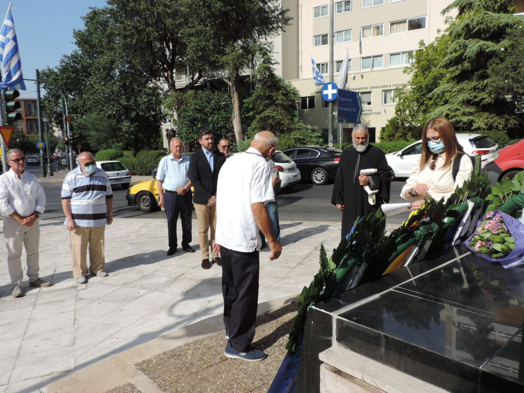 Επιμνημόσυνες Δεήσεις και Καταθέσεις Στεφάνων