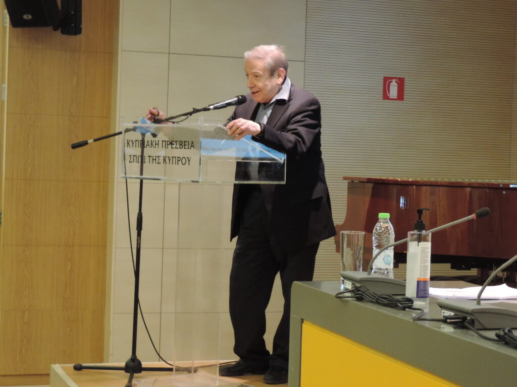 Αλέξης Ζήρας Σαράντα χρόνια στα Κυπριακά Γράμματα