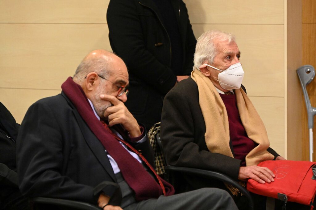 …Κύπρον, οὗ μ’ ἐθέσπισεν…