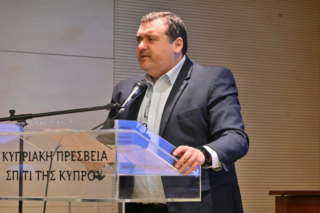 ΘΑΛΑΣΣΑ ΕΣΩΤΕΡΙΚΟΥ ΧΩΡΟΥ
