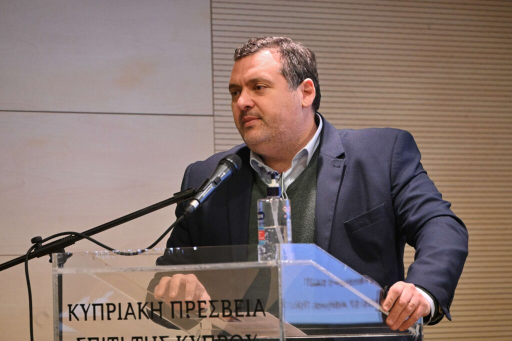 Ο ΚΙΣΙΝΤΖΕΡ ΚΑΙ Η ΕΙΣΒΟΛΗ ΣΤΗΝ ΚΥΠΡΟ. Η διπλωματία στην ανατολική Μεσόγειο.