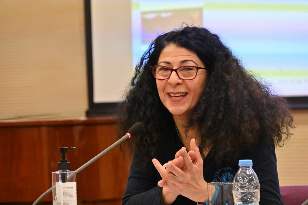 Το θέατρο στη νεότερη και στη σύγχρονη Κύπρο. Πρακτικά Συνεδρίου.