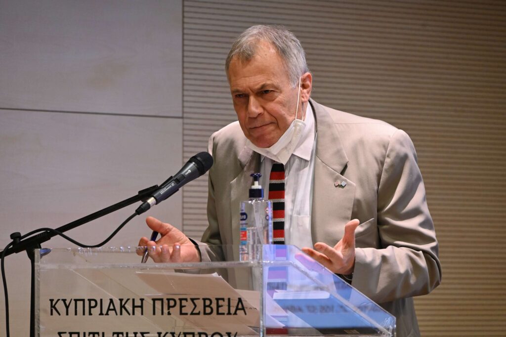Ο ΚΙΣΙΝΤΖΕΡ ΚΑΙ Η ΕΙΣΒΟΛΗ ΣΤΗΝ ΚΥΠΡΟ. Η διπλωματία στην ανατολική Μεσόγειο.