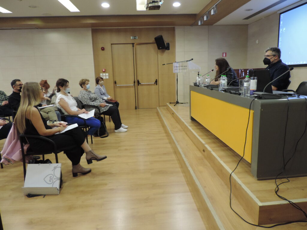 Κύπριοι συγγραφείς παιδικής και νεανικής λογοτεχνίας