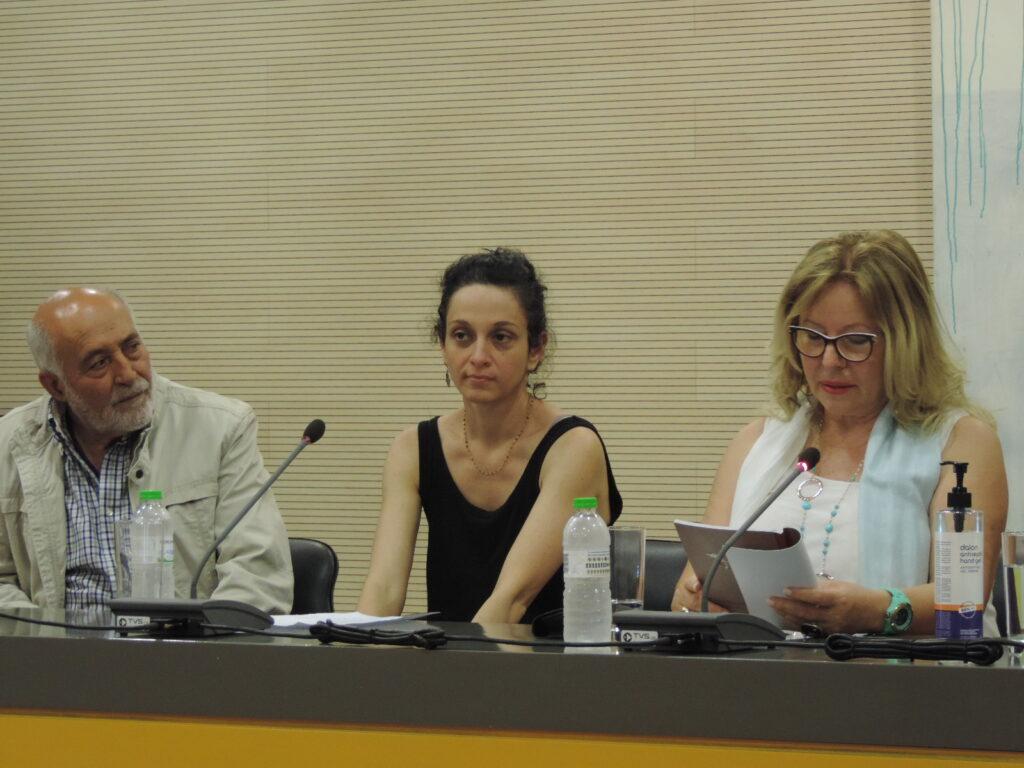 “Θάλασσες τα πρωϊνά μυστικές” της Νίκης Παπαξενοφώντος