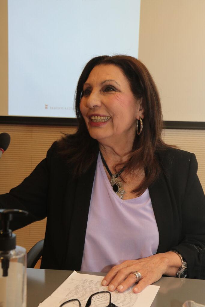 “Ο χορευτής και ο γητευτής” της Νάντιας Στυλιανού