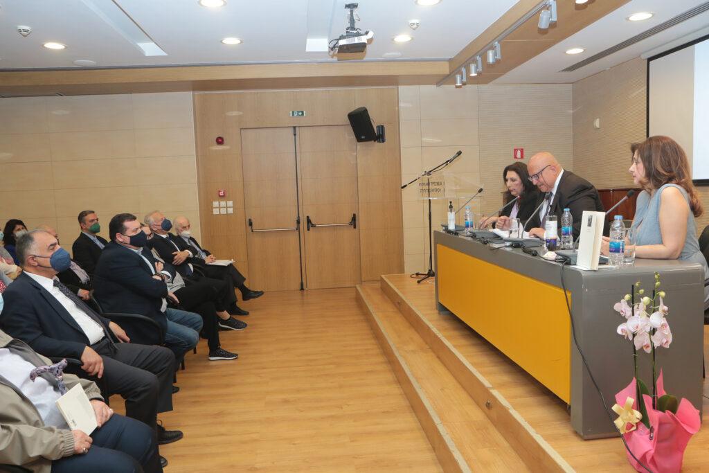 “Ο χορευτής και ο γητευτής” της Νάντιας Στυλιανού