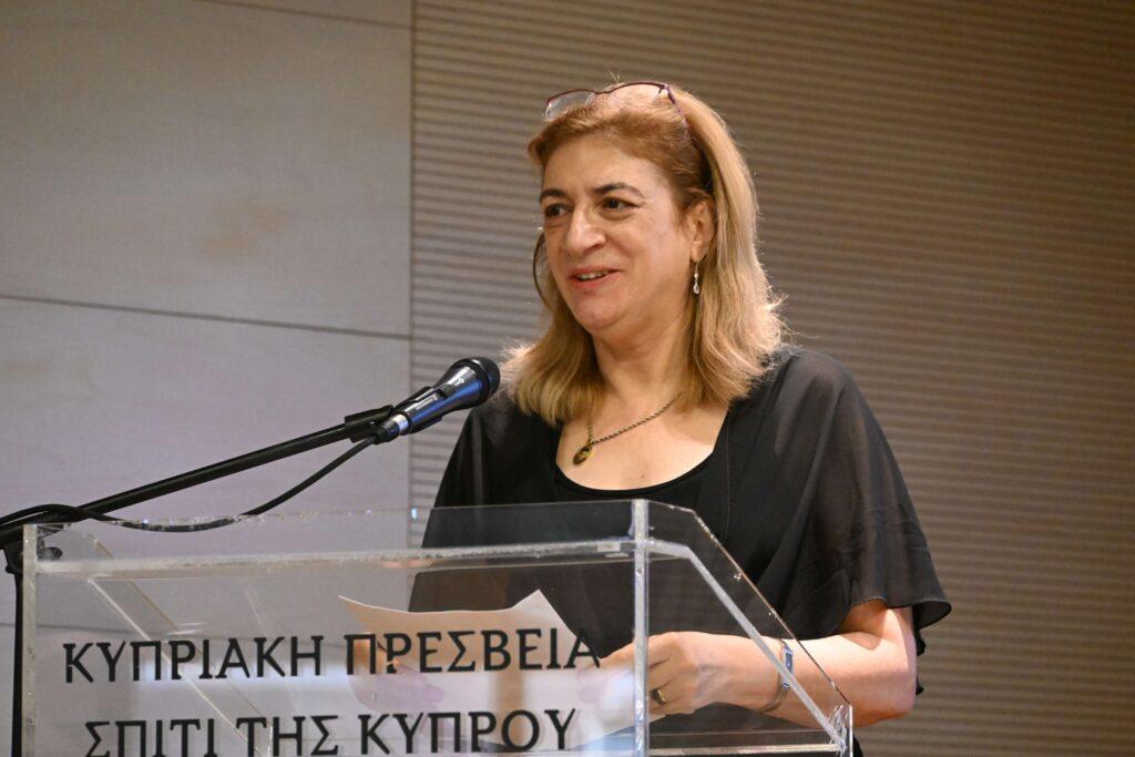 “Για μια χούφτα ευτυχισμένες μέρες” της Μαρίας Α. Στυλιανού