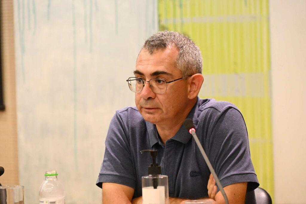Παραδόσεις σε μετάβαση: Η παραγωγή κεραμικής στην Κύπρο από τη Μέση στην Ύστερη Εποχή του Χαλκού